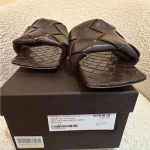 Bottega veneta chocolate brown Woven Leather Slides